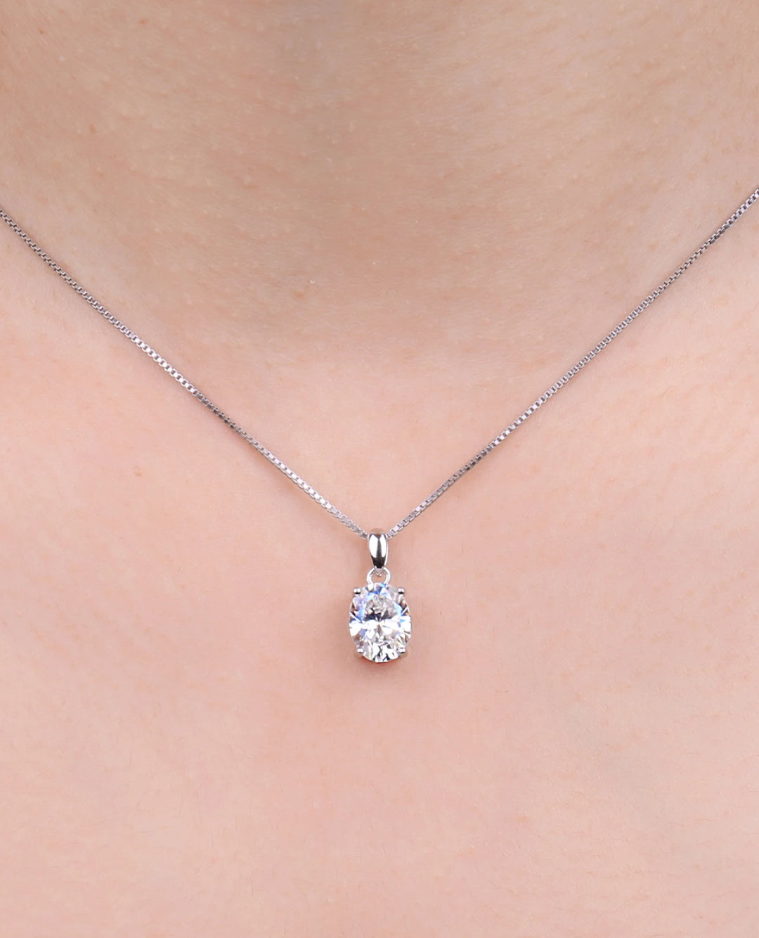 classic oval moissanite pendant