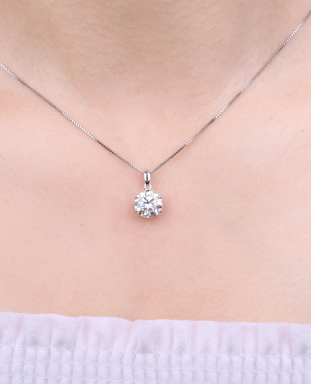 d-color round moissanite solitaire pendant