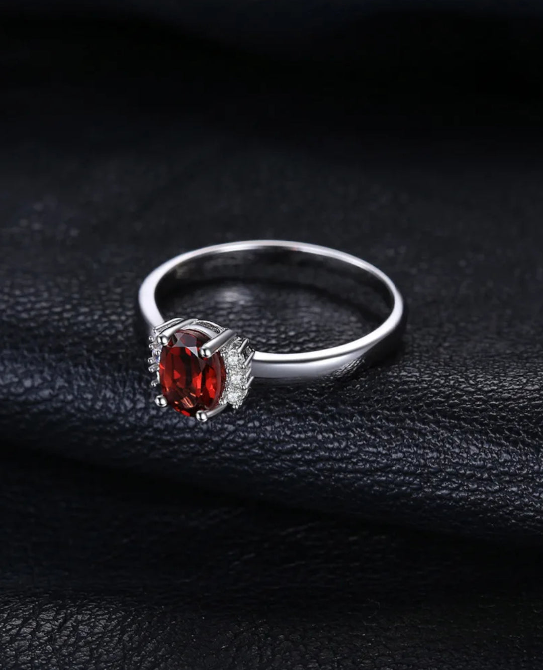 cocktail ring — oval red garnet