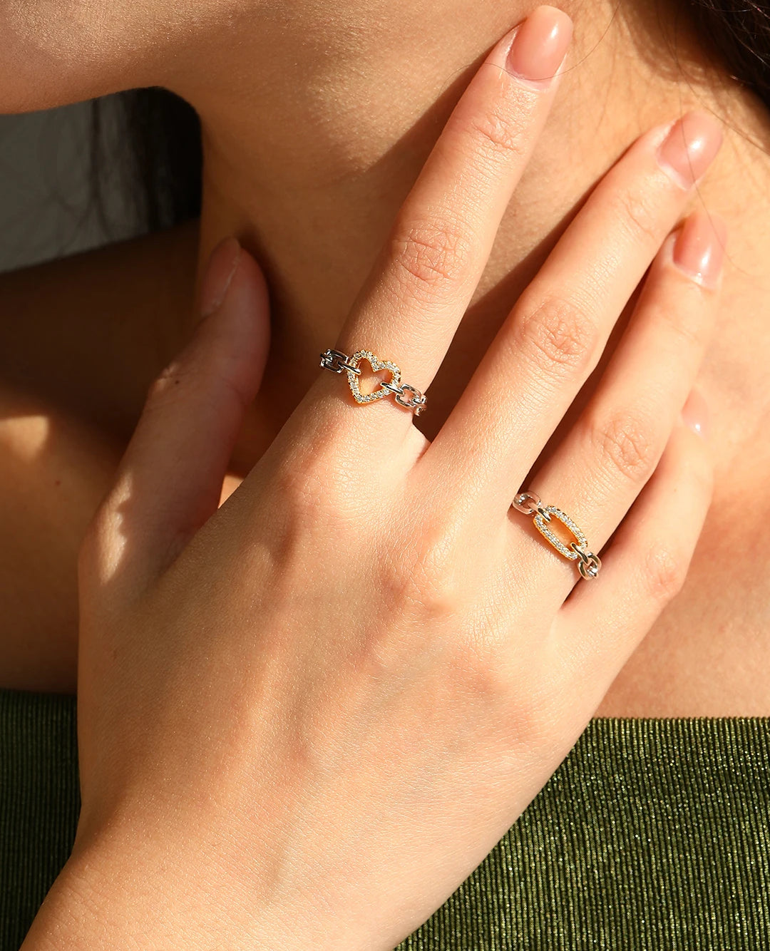 sparkle heart chain ring